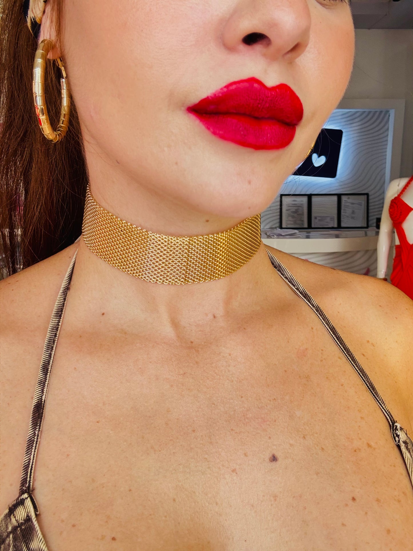 LEVEL CHOKER