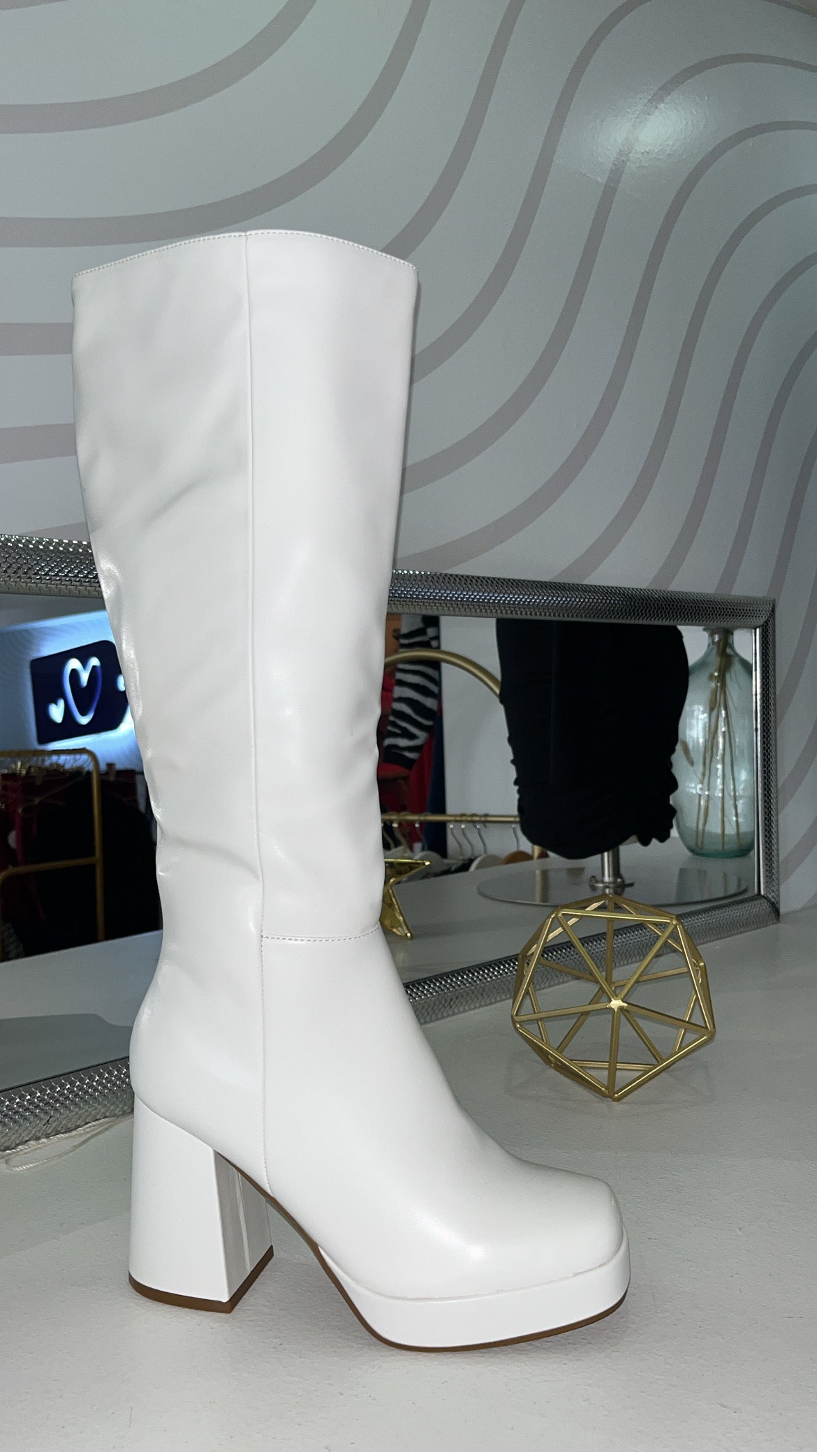 Boots (White)