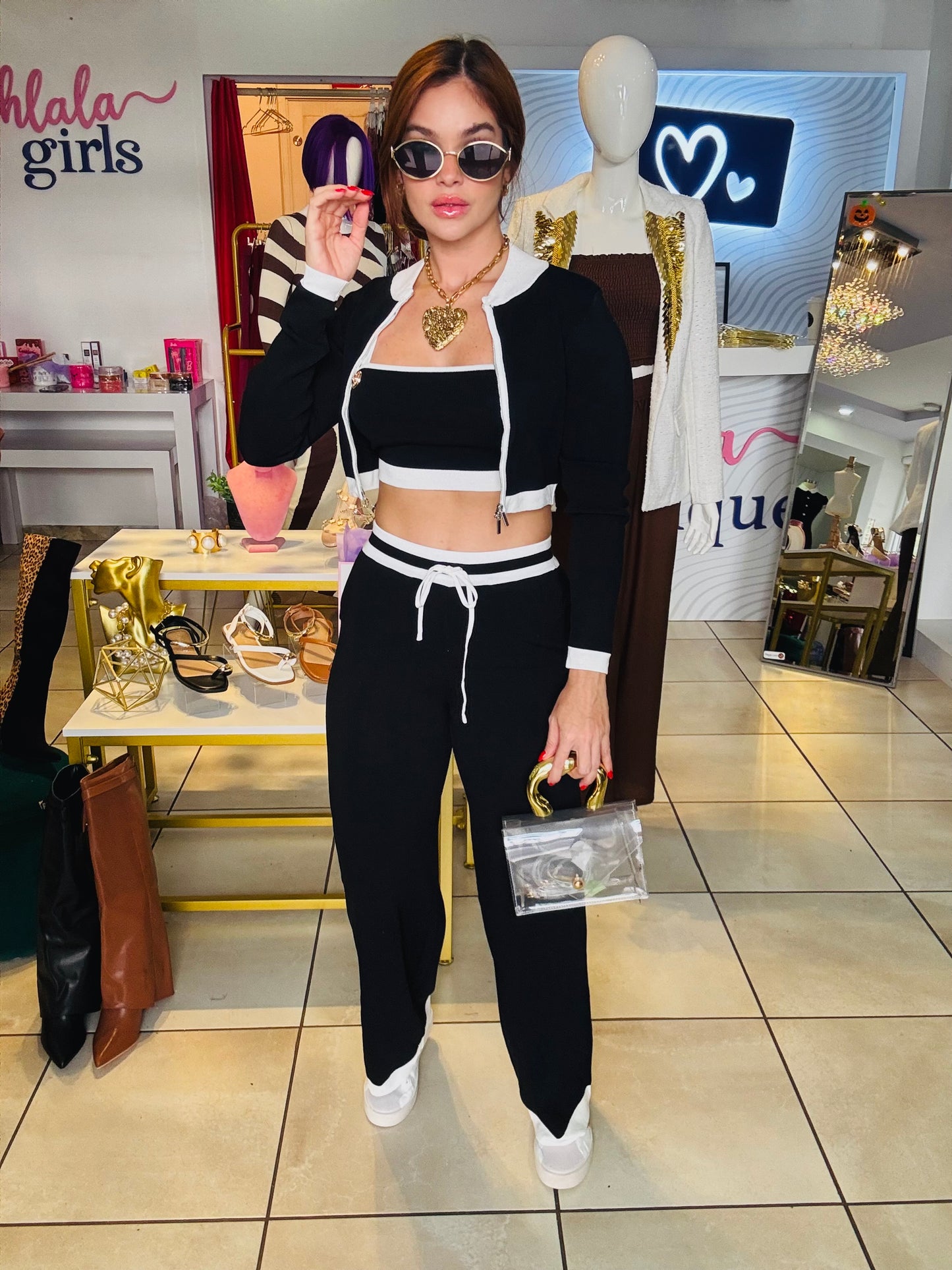 DESIRE BLACK SET