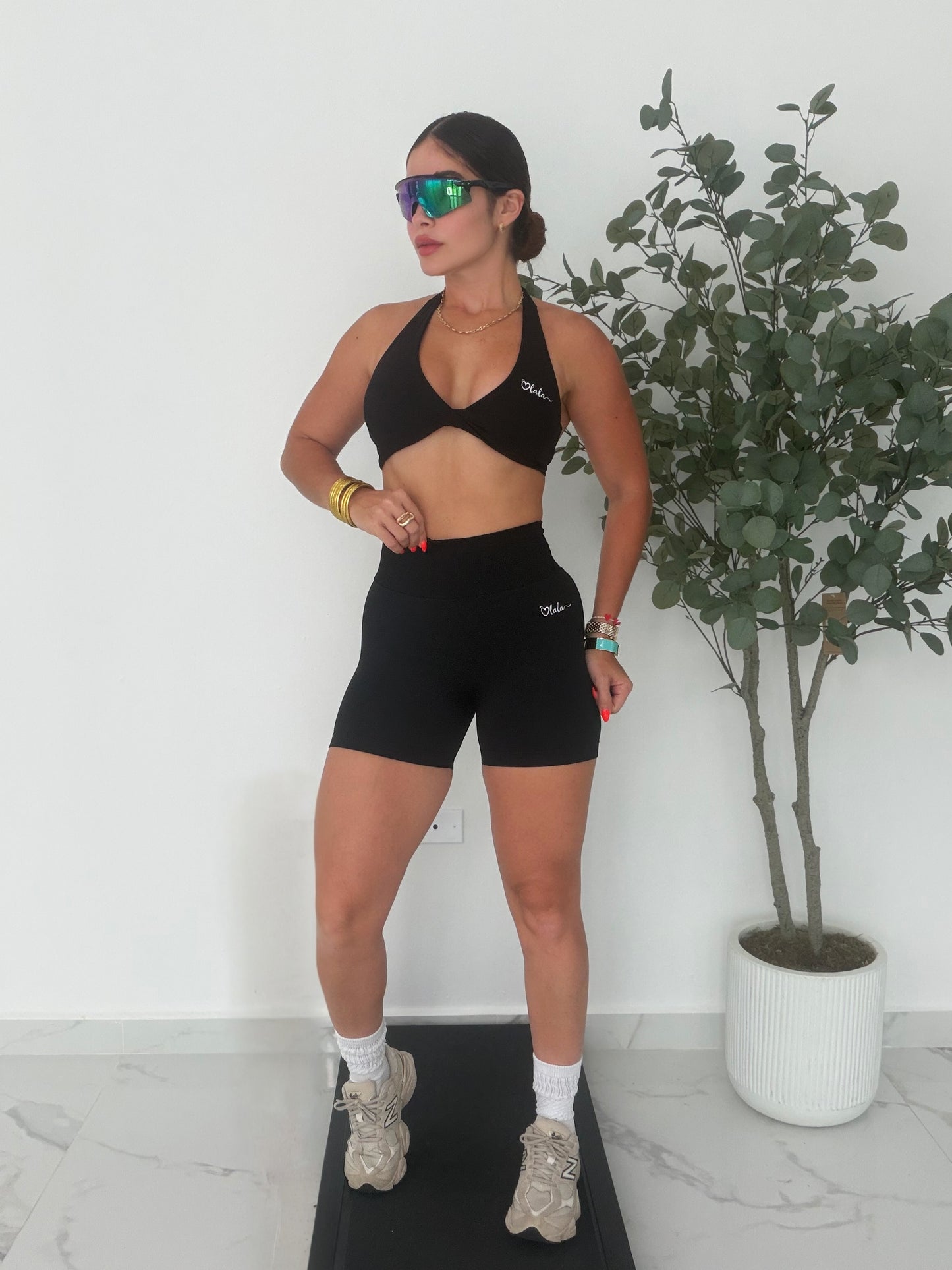 SHAPE BLACK SET
