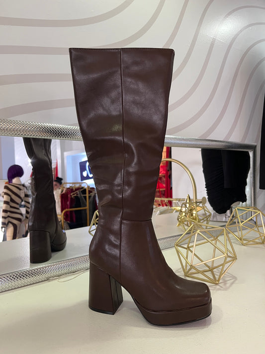 Brown BOOTS